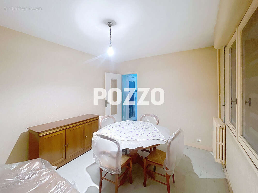 Appartement à MONDEVILLE