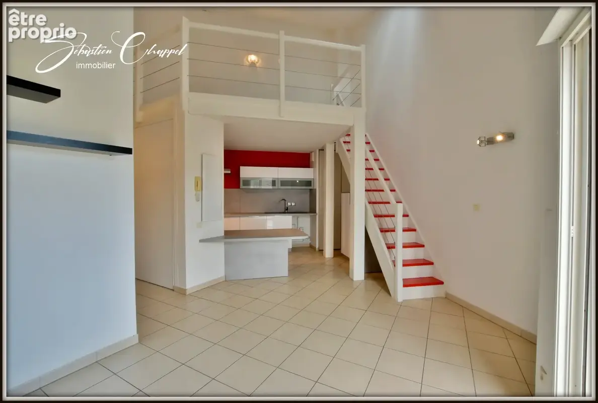 Pézenas – Dernier étage – T2 avec mezzanine, terrasse, climatisation et parking - photo 9