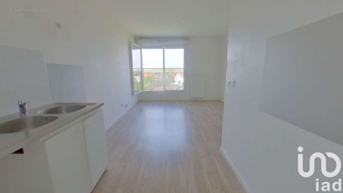 Photo 4 - Appartement à LIEUSAINT