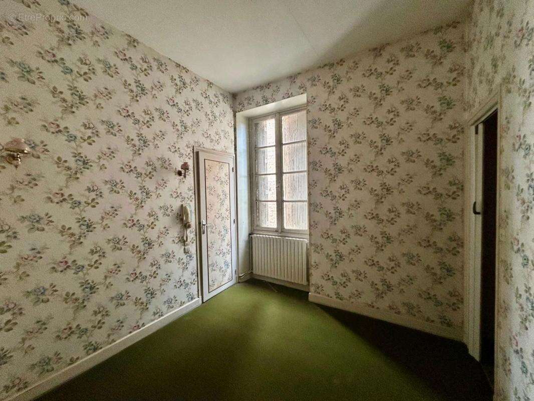 Commerce à CRESSENSAC