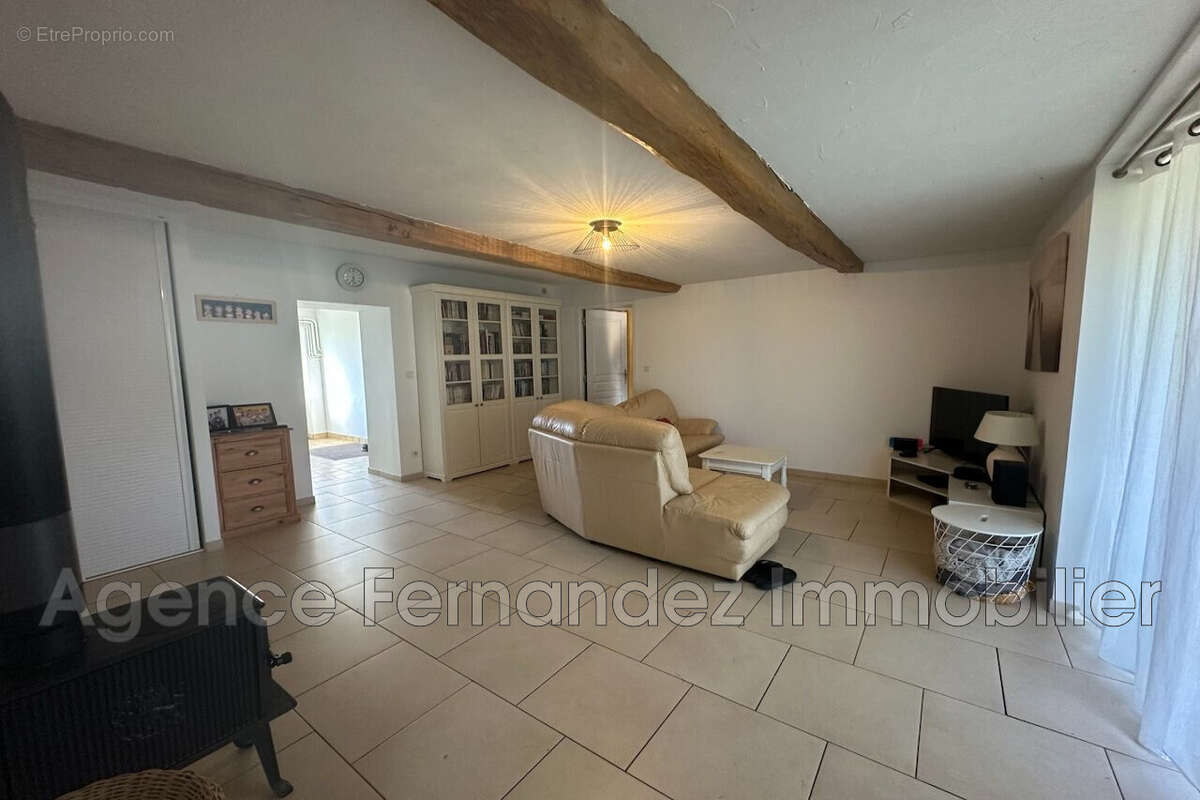 Maison 194 m² à Artaix  - photo 8