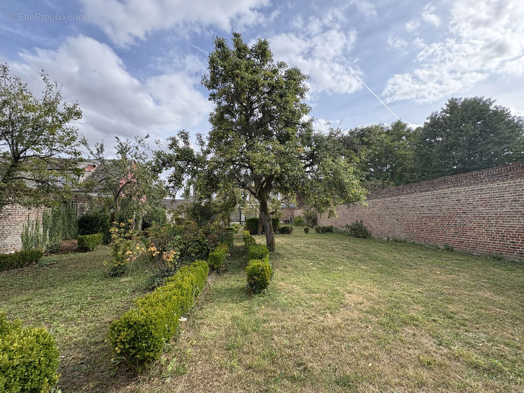 Maison à QUERRIEU