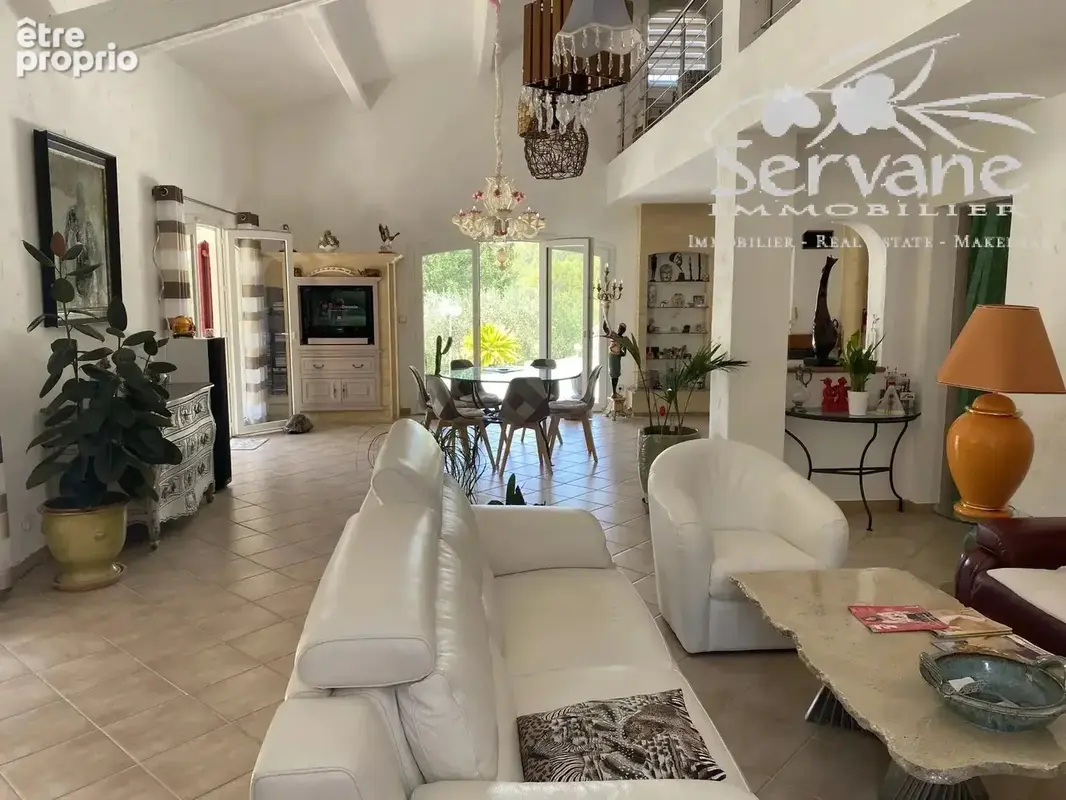 Belle villa aux beaux volumes avec piscine - photo 8