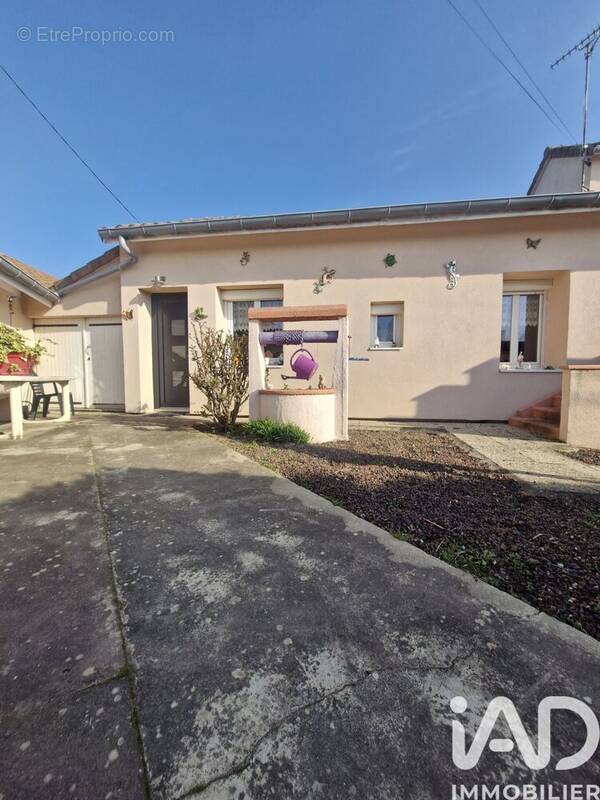 Photo 1 - Maison à CHATENOY-LE-ROYAL