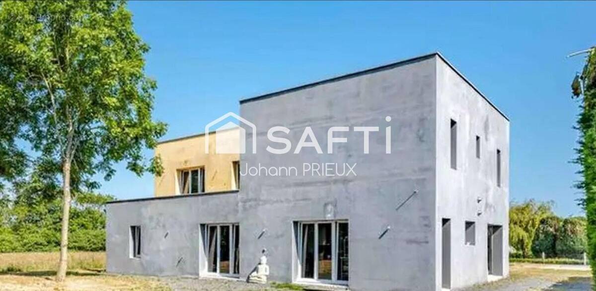 Photo 1 - Maison à COMMES