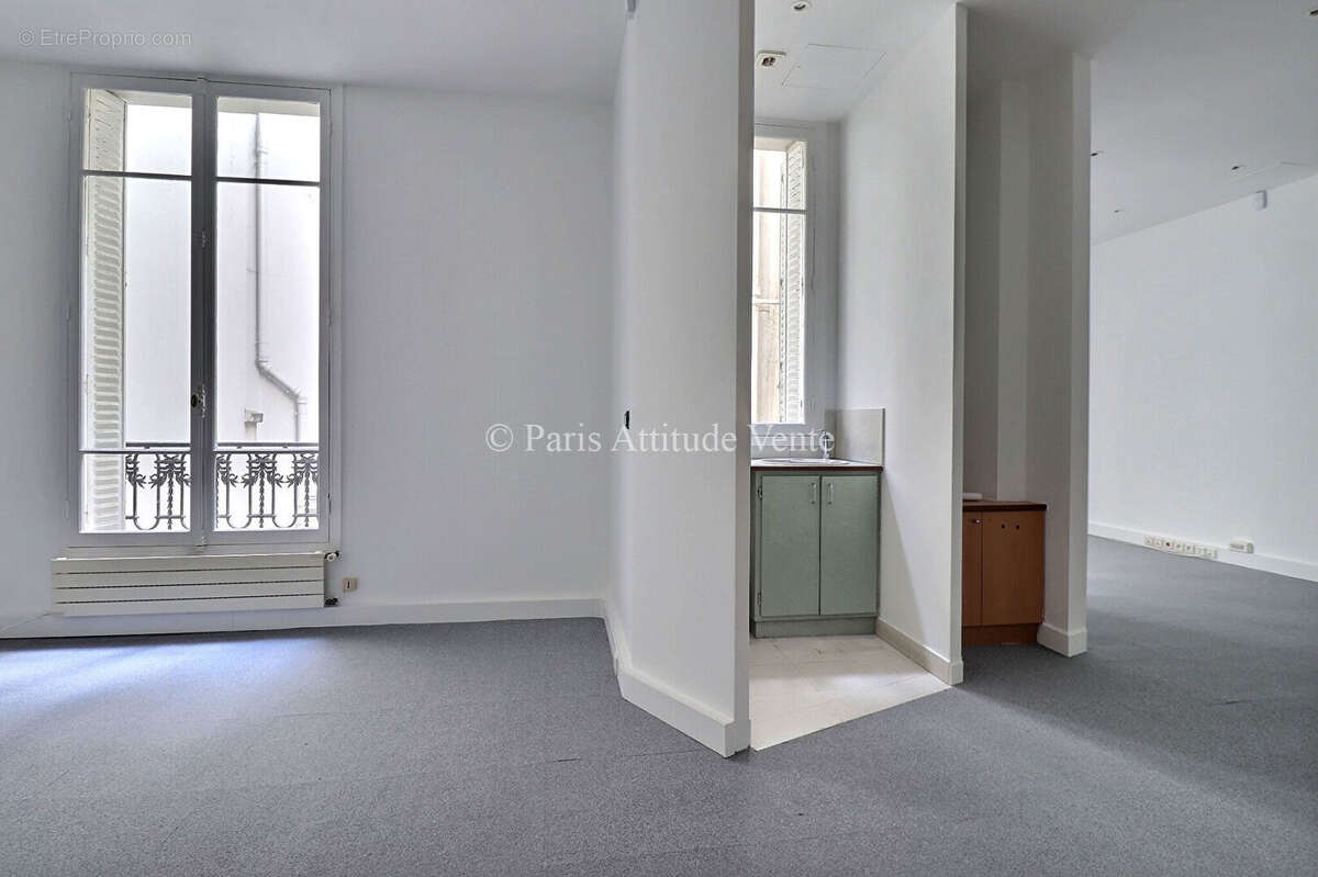 Appartement à PARIS-7E