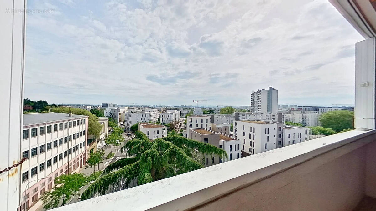 Appartement à LYON-8E