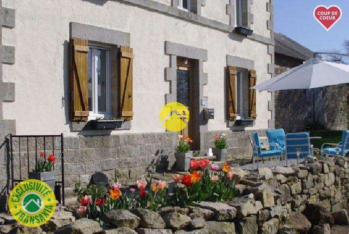 Maison à AUZANCES