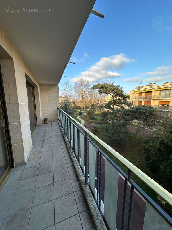 Appartement à MAISONS-LAFFITTE