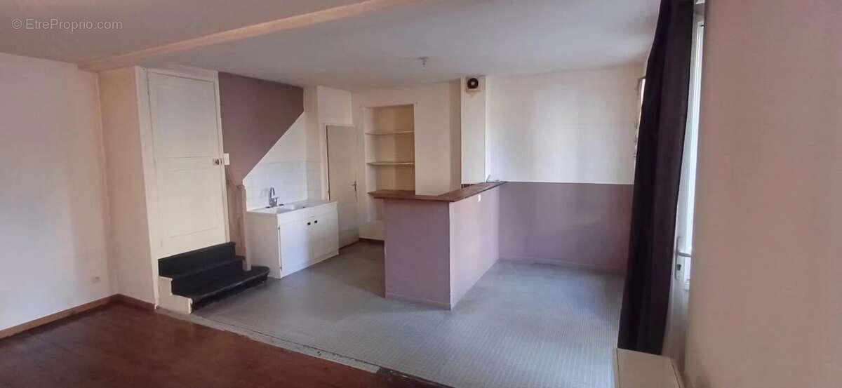 Maison à MONTALIEU-VERCIEU