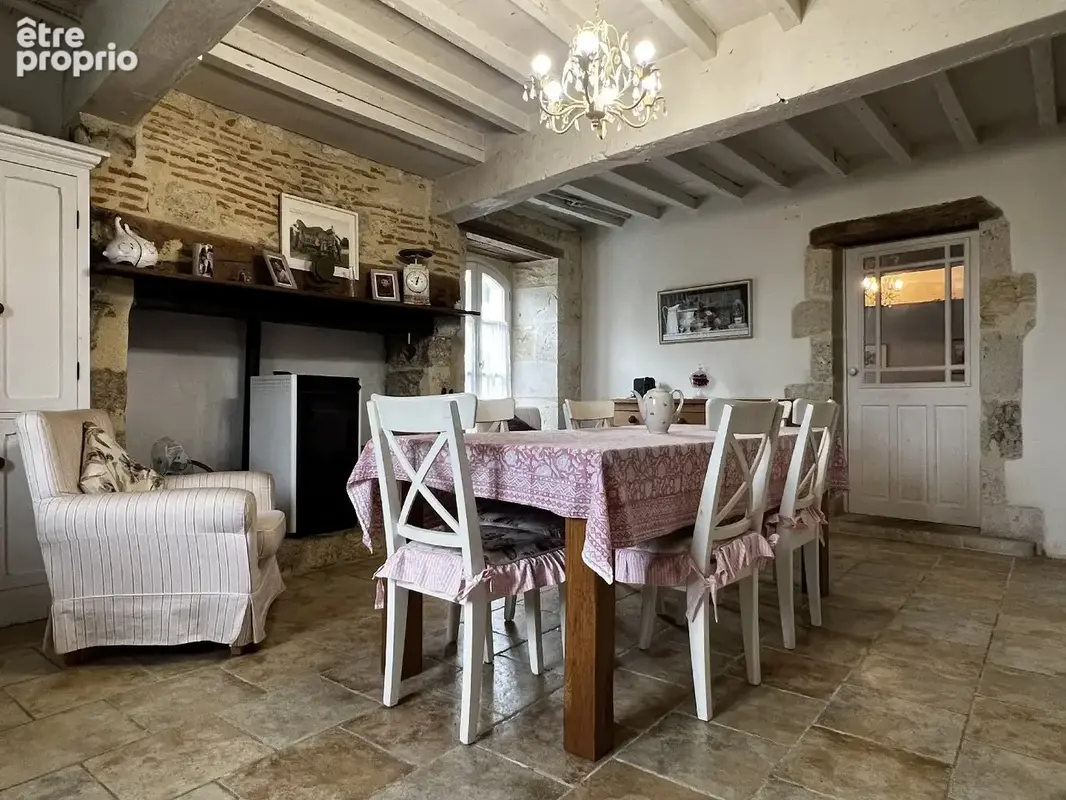 Maison de Village avec Vue Imprenable, Jardin et Cour - photo 8
