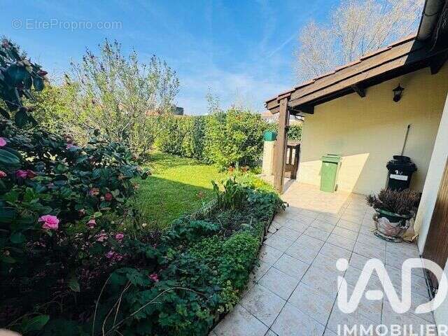 Maison 90 m² à Floirac  - photo 3