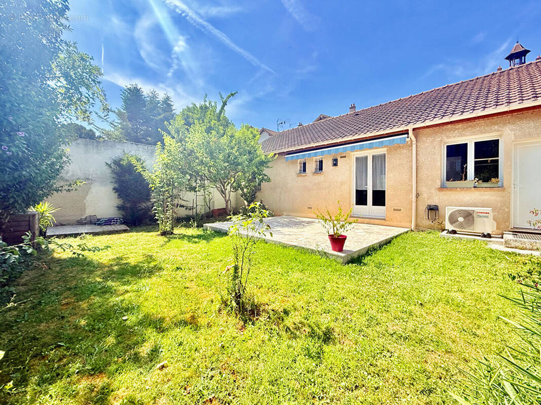 Maison à CHOISY-LE-ROI