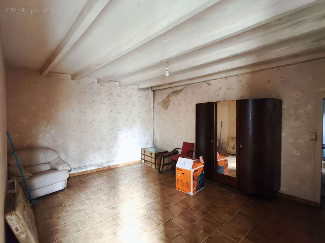 Maison à SOMMIERES-DU-CLAIN