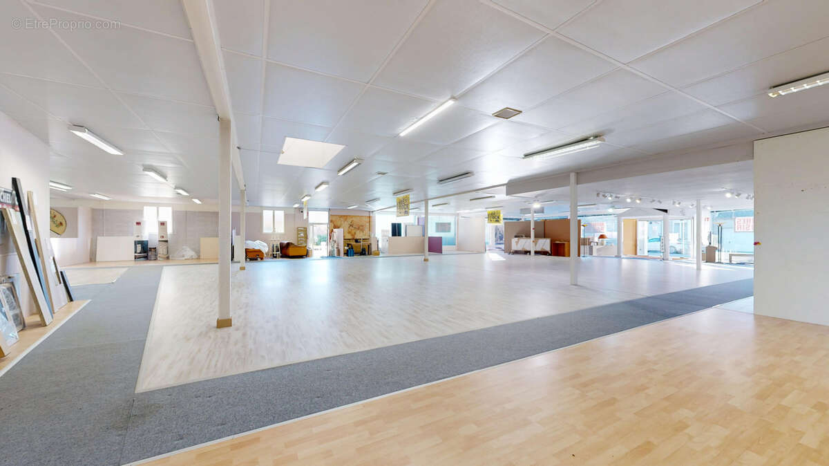 Commerce à SAINT-JAMES