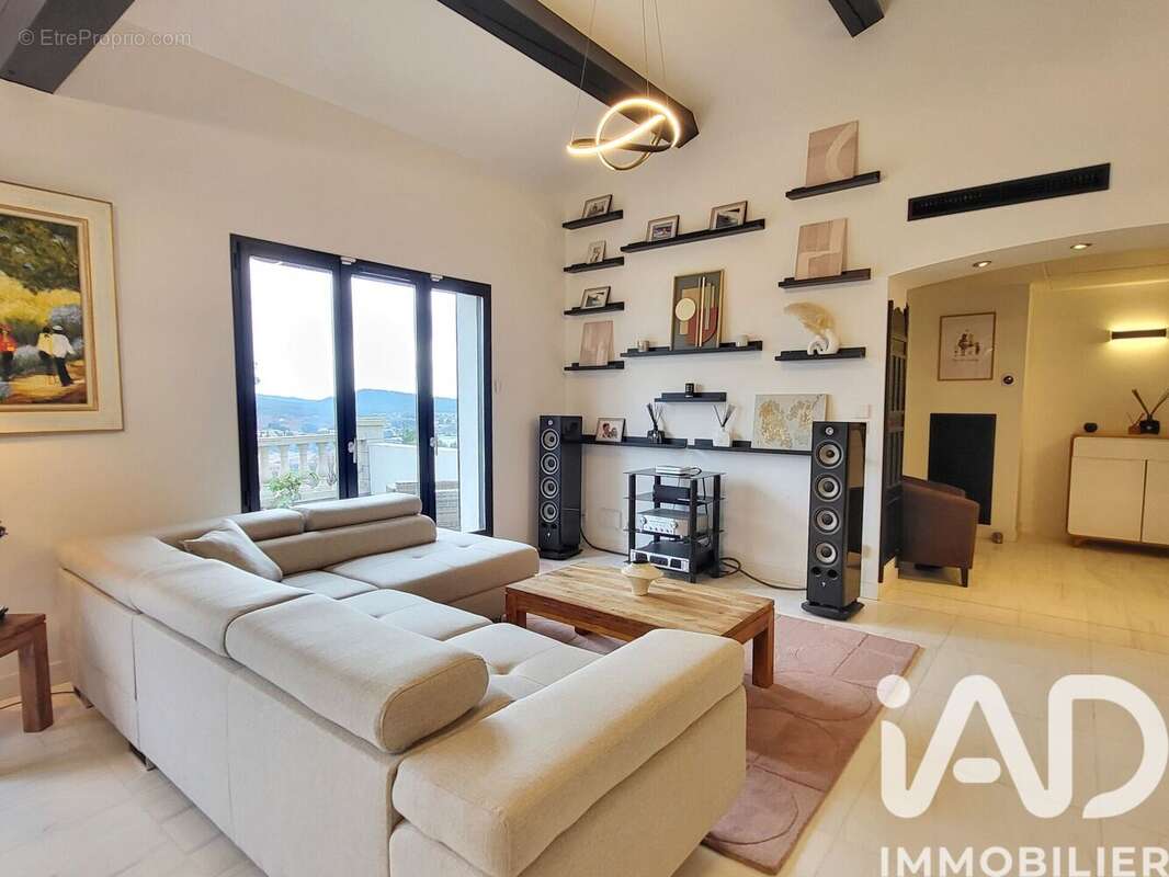 Photo 4 - Maison à CUERS