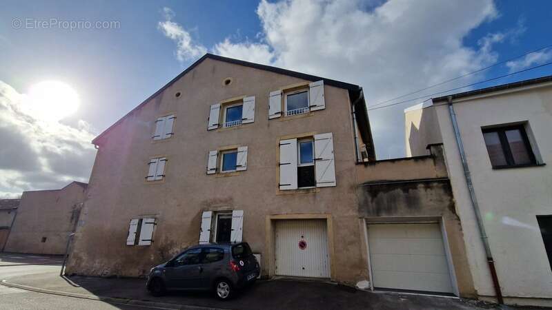 Appartement à MANOM