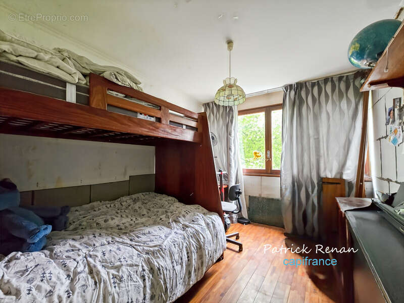 Appartement à FONTENAY-LE-FLEURY