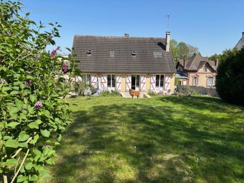 Maison à PONT-SAINTE-MAXENCE