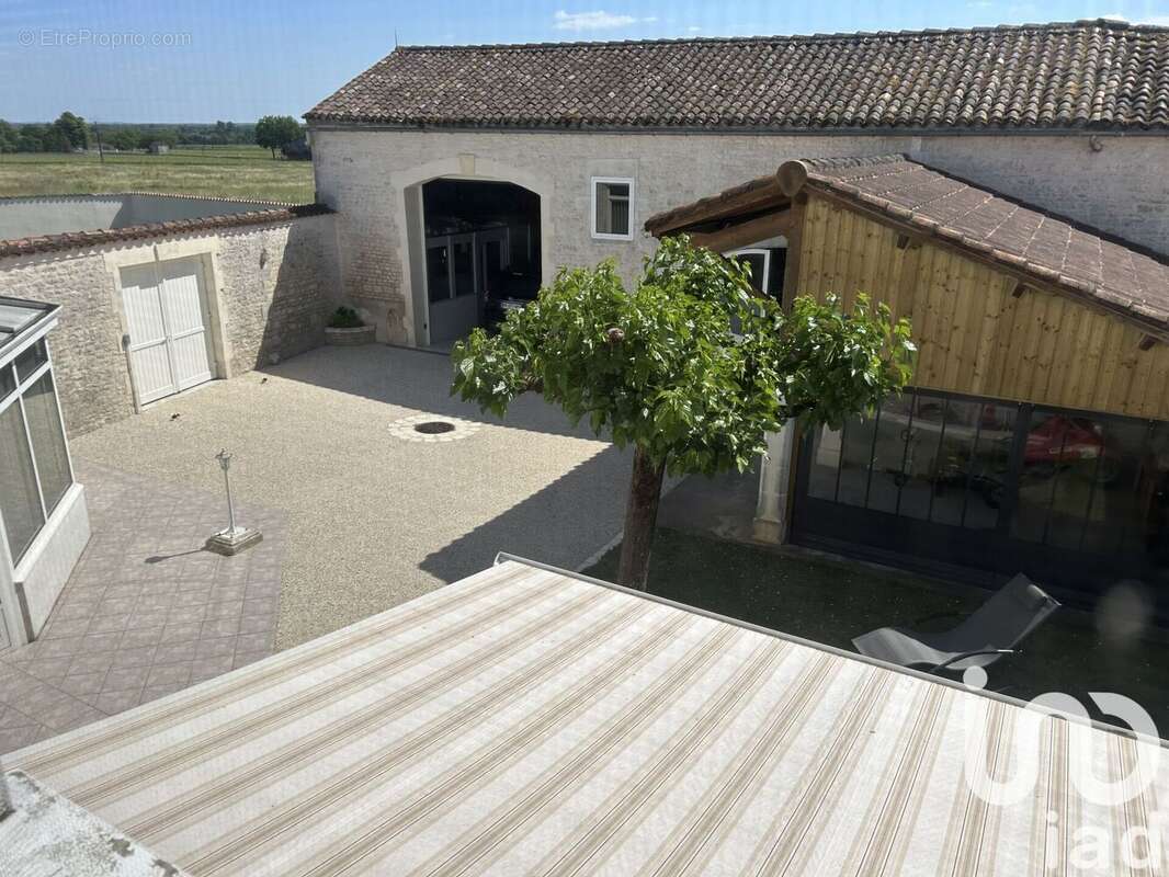 Photo 9 - Maison à LES METAIRIES