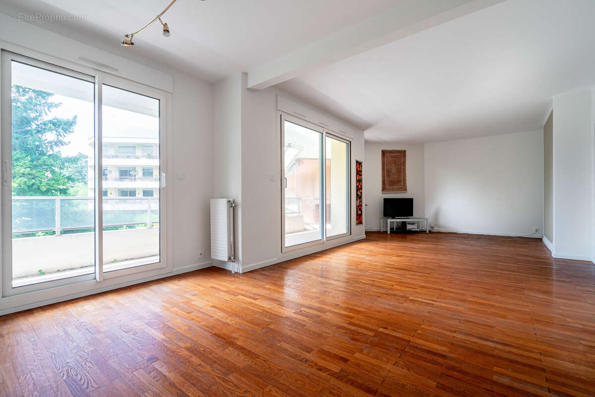 Appartement à TASSIN-LA-DEMI-LUNE