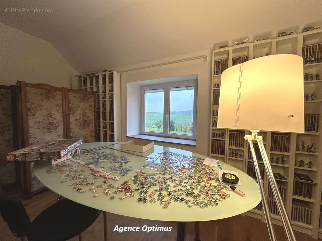 Maison à VILLETHIERRY