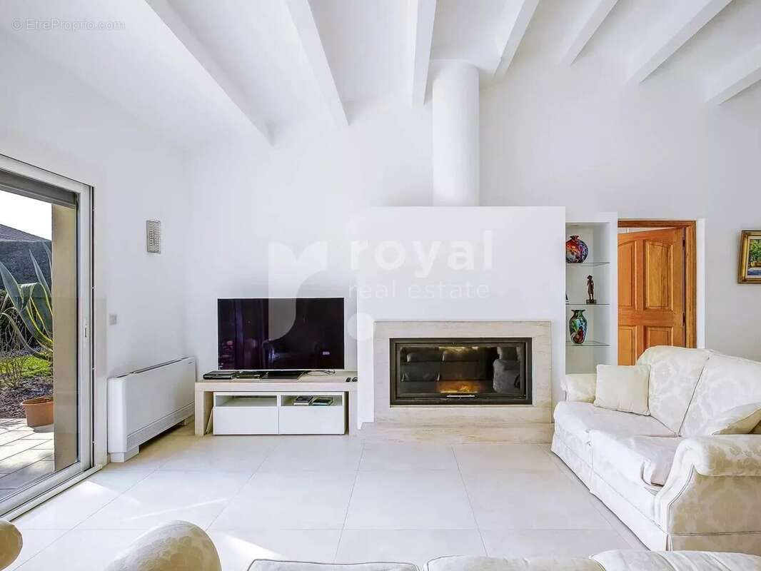 Maison à MOUGINS