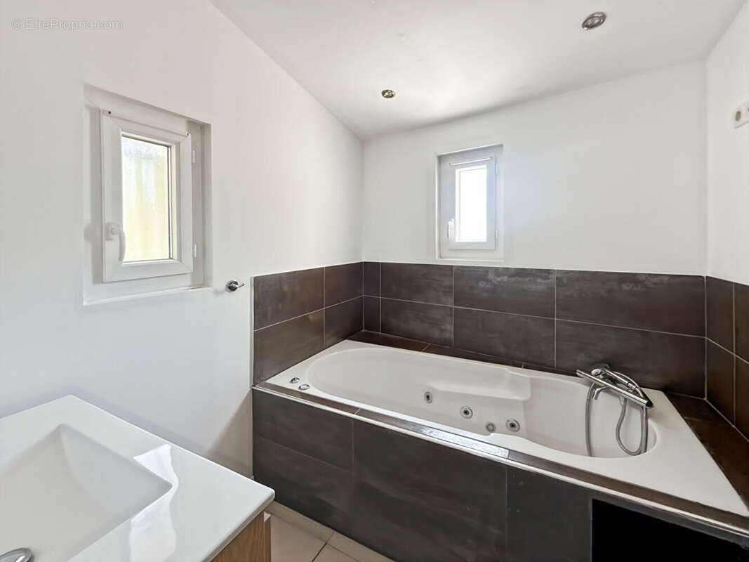 Maison 201m² à aix-en-provence - photo 12