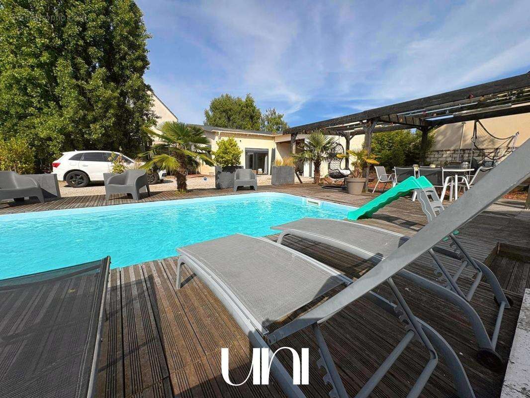 Maison à CORMELLES-LE-ROYAL