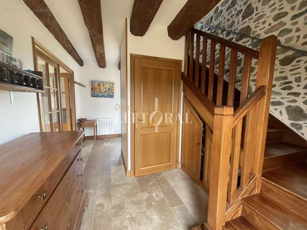 Maison à PLOUGRESCANT