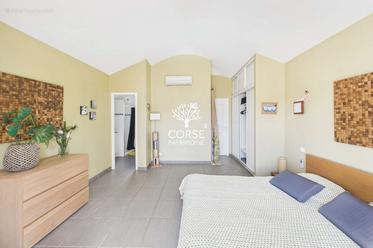 Maison à PORTO-VECCHIO