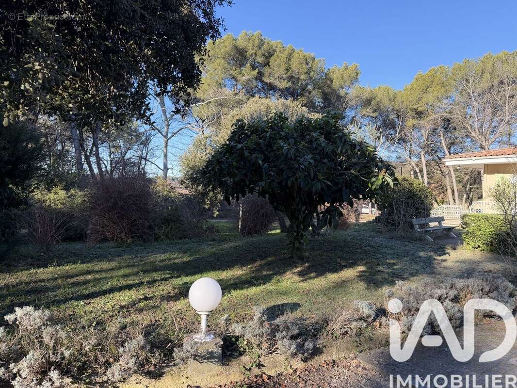 Photo 8 - Maison à LAMBESC