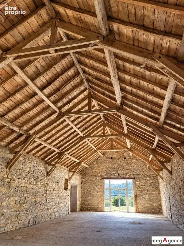 Corps de ferme 1220 m² avec photovoltaïque - photo 4