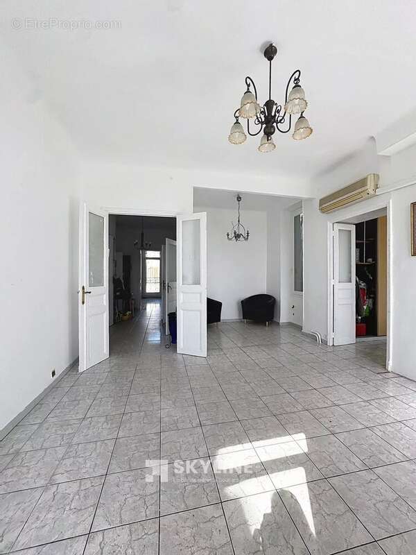 Appartement 120 m² à Marseille-6e  - photo 3