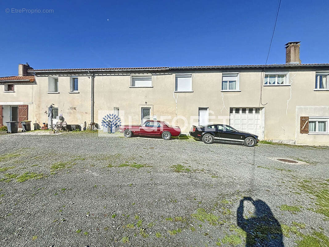 Appartement à PARTHENAY