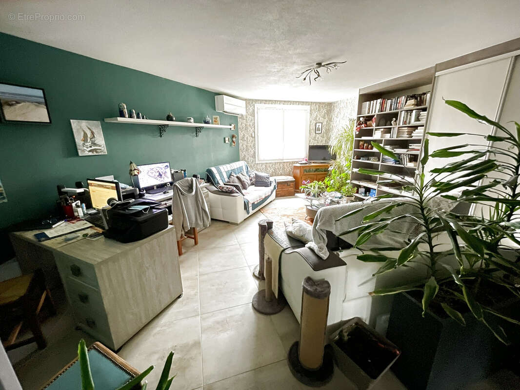 Appartement à LE COTEAU