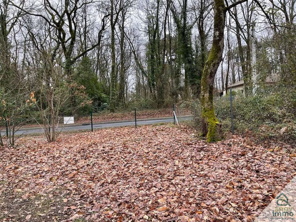 Terrain à CLAIX