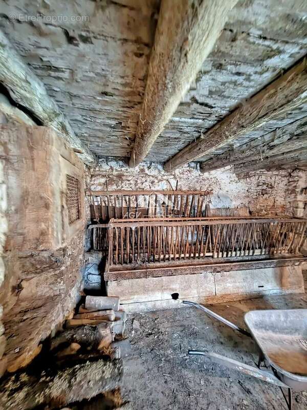 Maison à LES SALLES-DU-GARDON