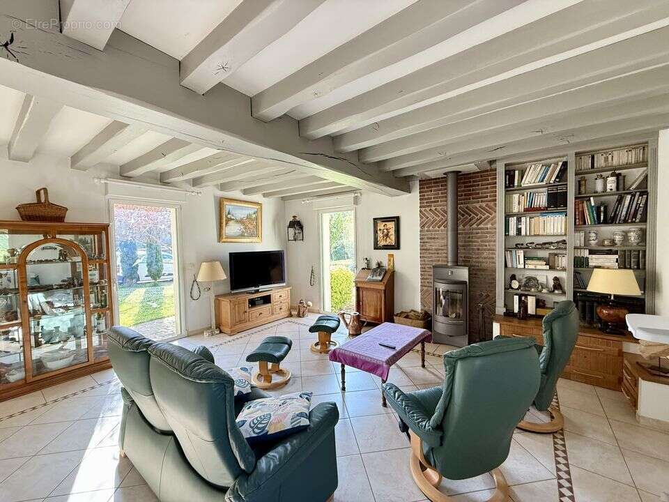 Maison à LONGUEVILLE