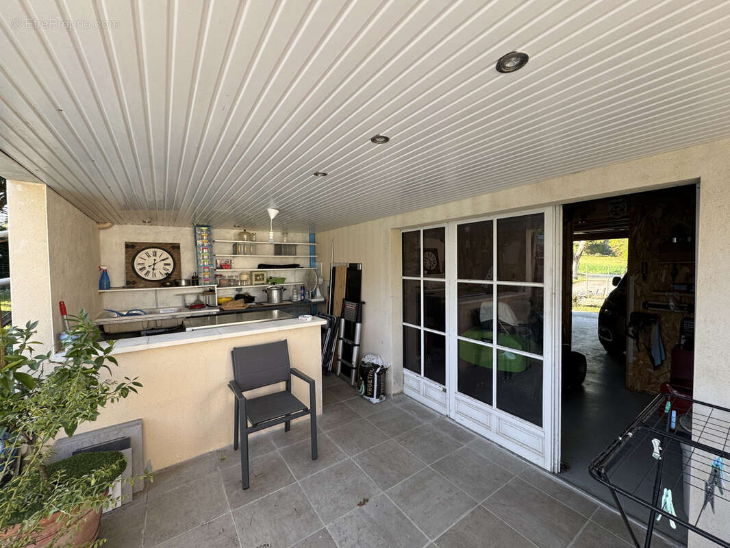 Maison à BAIGNES-SAINTE-RADEGONDE