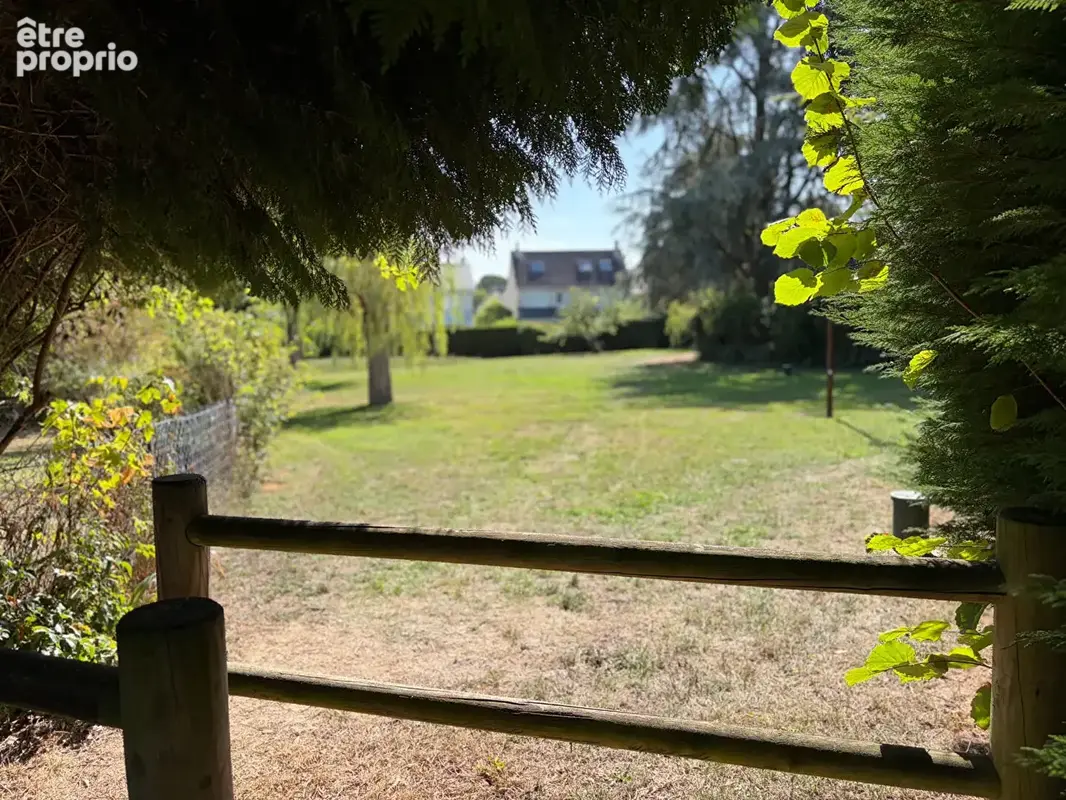 LES LOGES EN JOSAS Maison individuelle sur trois niveaux et jardin plan sans vis-à-vis - photo 16