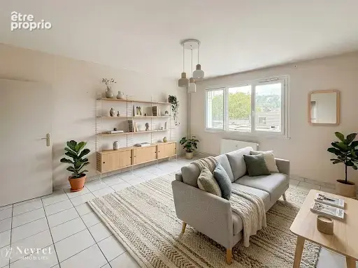 Opportunité Saint-Etienne/Fac Dans copropriété années 1970 appartement de type T4 67m2 avec ascenseur et garag - photo 1