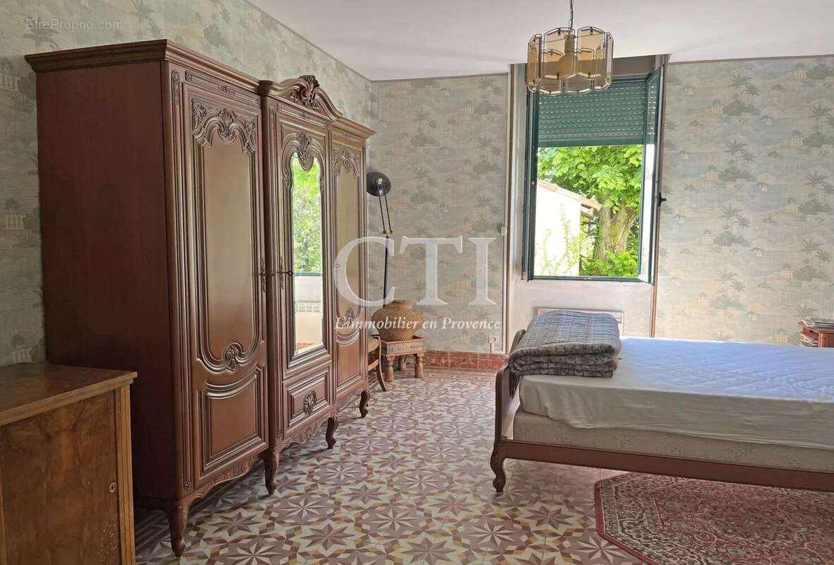 Maison à VAISON-LA-ROMAINE