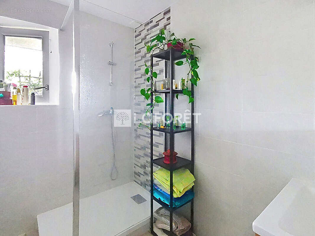 Appartement à REYRIEUX