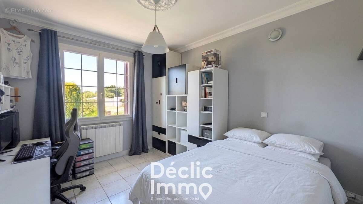 Pavillon Traditionnel de 176m² avec Piscine et Prestations Haut de Gamme à La Couronne - photo 7