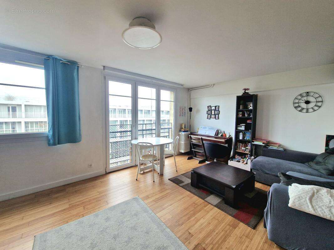 Appartement à PARIS-12E