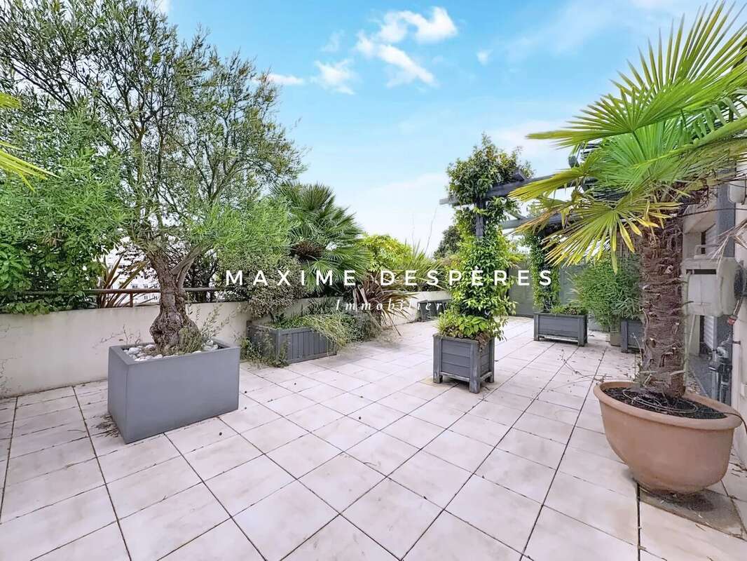 Appartement à LEVALLOIS-PERRET