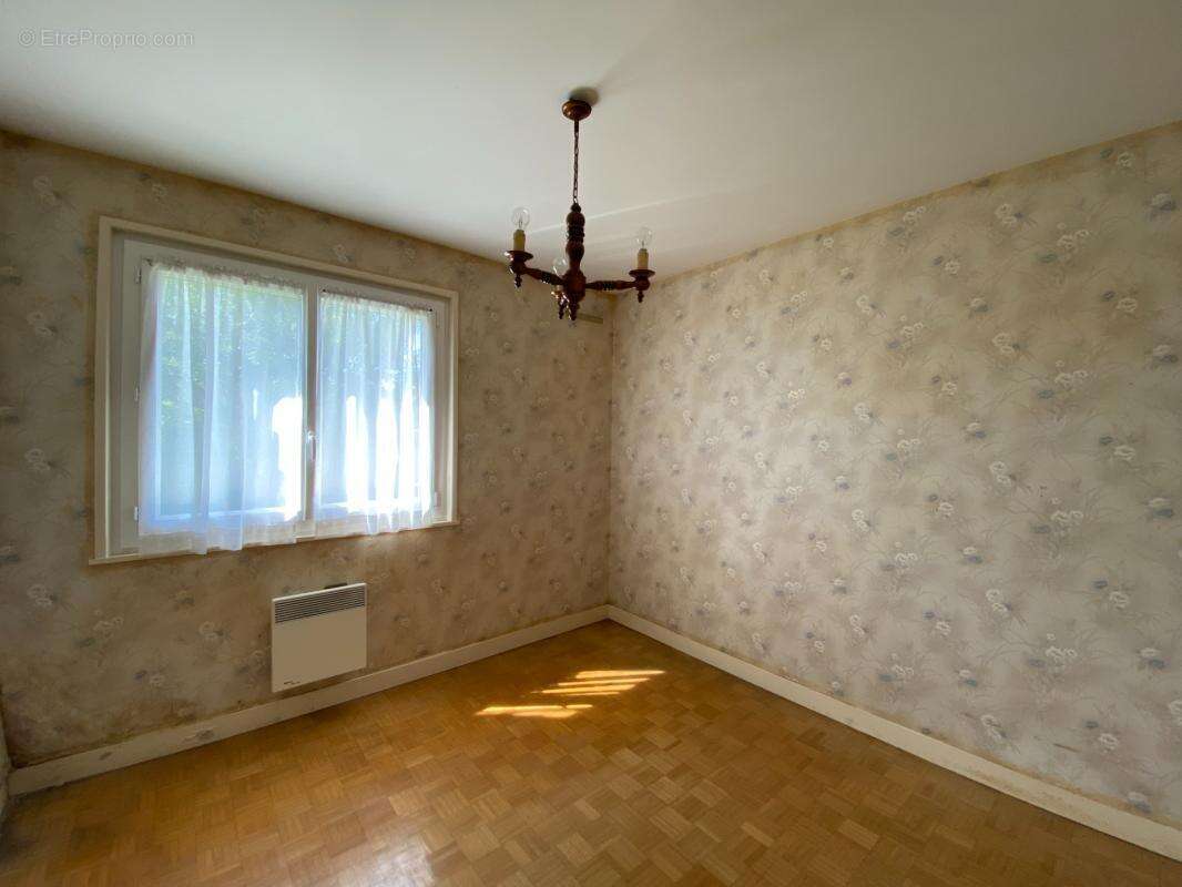 Maison 6 pièces 145m² à maringues, quartier ecoles et complexe sportif - photo 8
