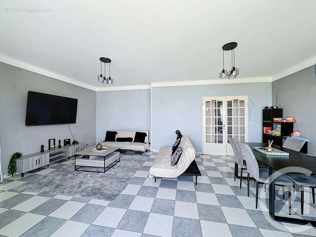 Appartement 83 m² à Lyon-8e  - photo 4