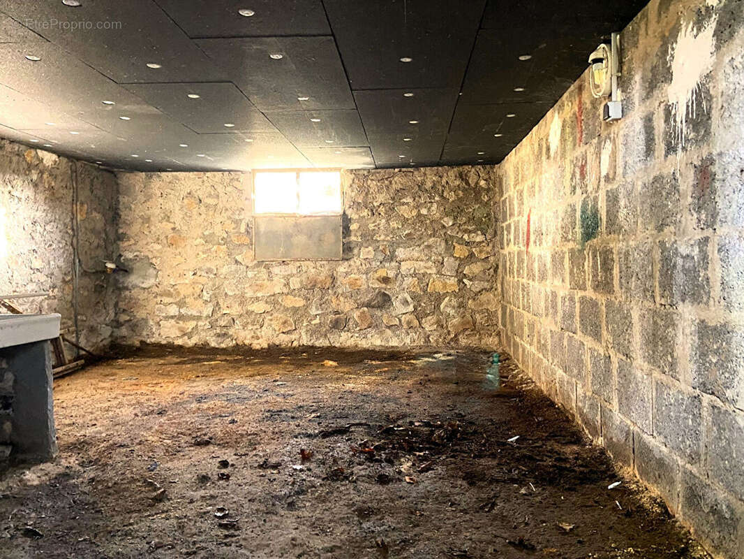 Maison à COURVILLE-SUR-EURE